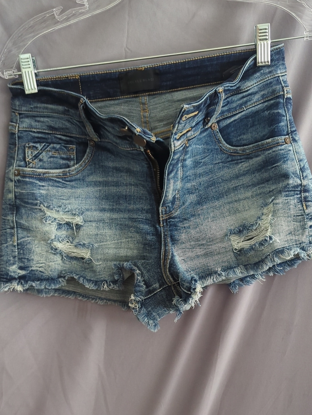 Buckle Black Sz 27 Fit 93 Women’s Distressed Denim Shorts - Blue